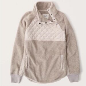 Abercrombie & Fitch Oatmeal Asymmetrical Snap-up Fleece